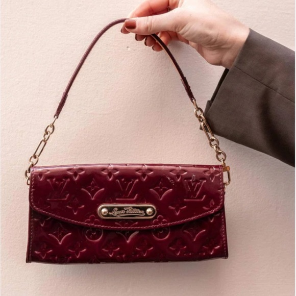 Louis Vuitton Handbags - Louis Vuitton Burgundy Pochette Bag